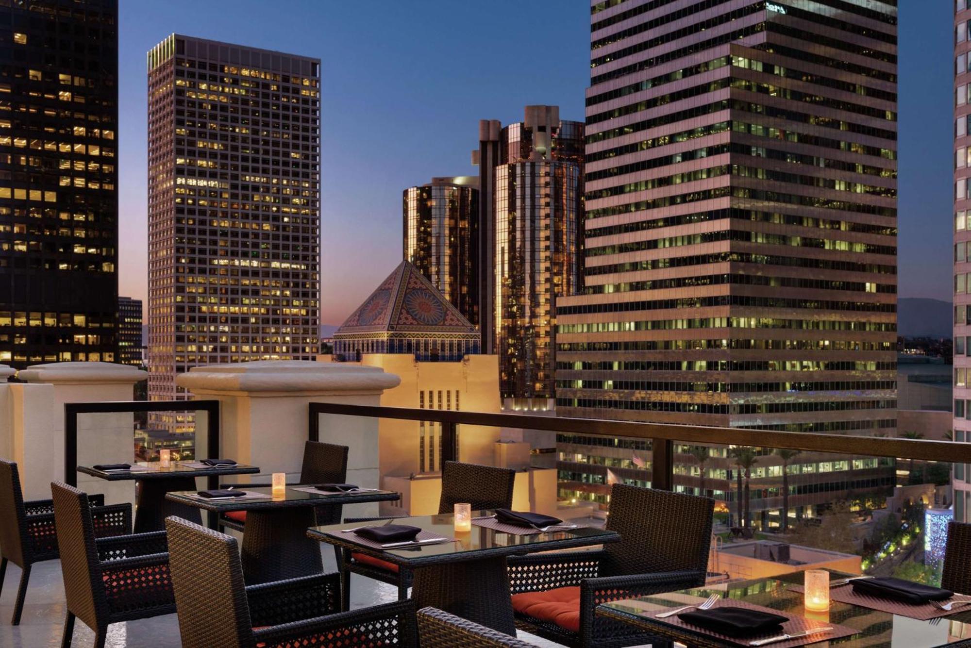 Hilton Checkers Лос-Анджелес Экстерьер фото